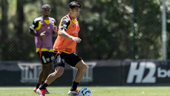 Alan Franco em treinamento na Cidade do Galo (foto: Pedro Souza / Atlético)