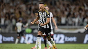 Fausto Vera comemora gol no Mineirão (foto: Pedro Souza / Atlético)