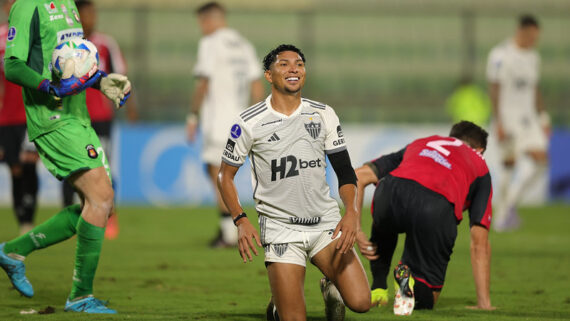 Rony desperdiçou boas oportunidades para marcar (foto: Foto: Pedro Souza / Atlético)