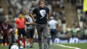 Cuca na partida contra o Fluminense (foto: Pedro Souza / Atlético)