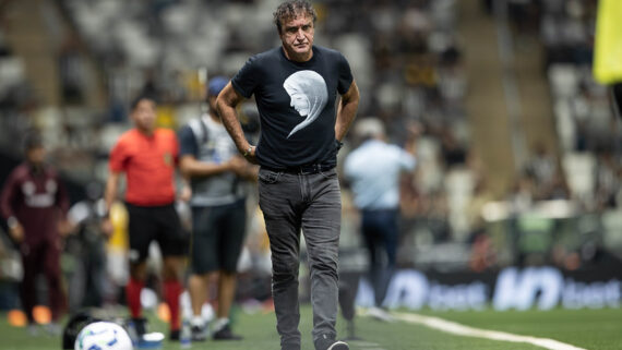 Cuca na partida contra o Fluminense (foto: Pedro Souza / Atlético)