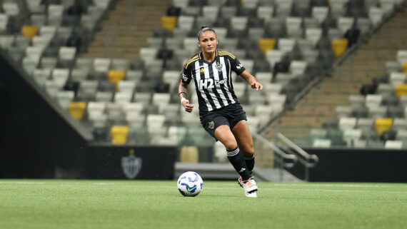 Geysna marcou o gol que garantiu a vitória das Vingadoras (foto: Daniela Veiga / Atlético)