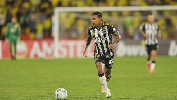Imbróglio entre Dudu e Leila Pereira tem desfecho no STJD: atacante é punido com seis jogos de suspensão e multa de R$ 90 mil (foto: Foto: Pedro Souza / Atlético)