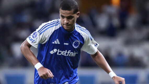 m grande estilo, Kauã Prates tem atuação de gente grande (foto: Foto: Gustavo Aleixo/Cruzeiro)