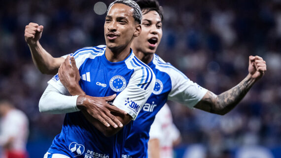 Cruzeiro vence Inter com golaços e volta à vice-liderança do Brasileirão (foto: Foto: Gustavo Aleixo/Cruzeiro)