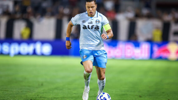 Marlon ficará no Grêmio. (foto: Lucas Uebel / Gremio FBPA)
