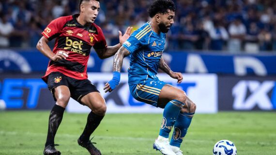 Gabigol em ação pelo Cruzeiro. (foto: Gustavo Aleixo / Cruzeiro.)