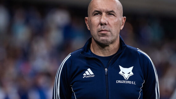 Leonardo Jardim fala sobre desgaste físico em vitória do Cruzeiro sobre o Fortaleza. (foto: Gustavo Aleixo / Cruzeiro.)