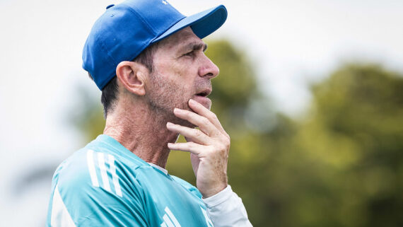 Luciano Dias não comanda mais o Sub-20 do Cruzeiro. (foto: Gustavo Aleixo / Cruzeiro.)