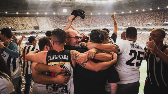 Torcedores atleticanos na Arena MRV (foto: Luís Amaral / Atlético)