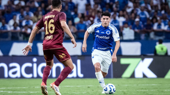 Lucas Villalba chegou a marca de 10º estrangeiro com mais jogos pelo Cruzeiro. (foto: Gustavo Aleixo / Cruzeiro.)
