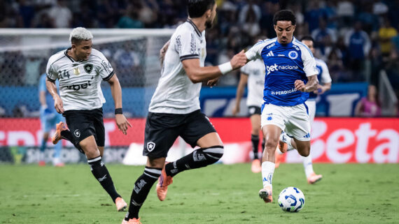 Christian fez o primeiro gol do Cruzeiro no jogo. (foto: Gustavo Aleixo/Cruzeiro.)