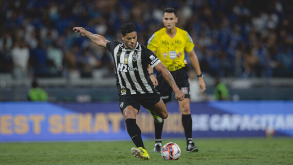 Hulk no clássico contra o Cruzeiro (foto: Pedro Souza / Atlético)