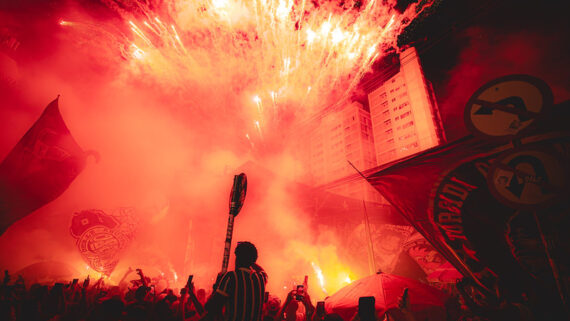 Celebração na Sede de Lourdes (foto: Pedro Souza / Atlético)