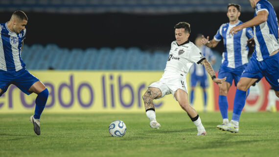 Atlético ficou o 2 x 2 com o Juventud (foto: Pedro Souza / Atlético)