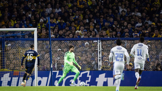 Otávio teve grande atuação pelo Cruzeiro na Argentina. (foto: Gustavo Aleixo/Cruzeiro.)