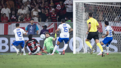 Flamengo x Cruzeiro, no Maracanã.