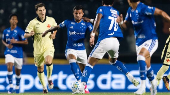 Vasco x Cruzeiro, no São Januário. (foto: Thaís Magalhães/Cruzeiro.)