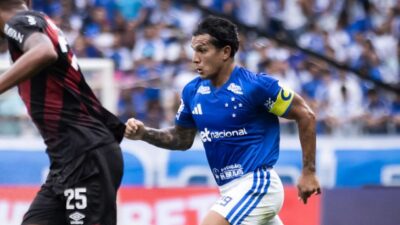 Cruzeiro x Athletico-PR, no Mineirão.