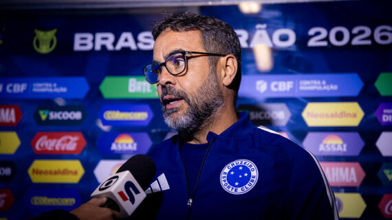 Grêmio x Cruzeiro, na Arena do Grêmio. (foto: Lucas Bubols/Cruzeiro.)